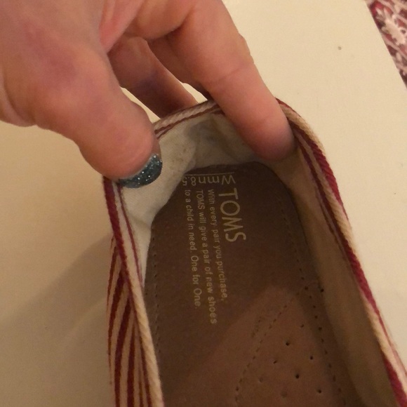 Toms Shoes - Picture 2 of 4